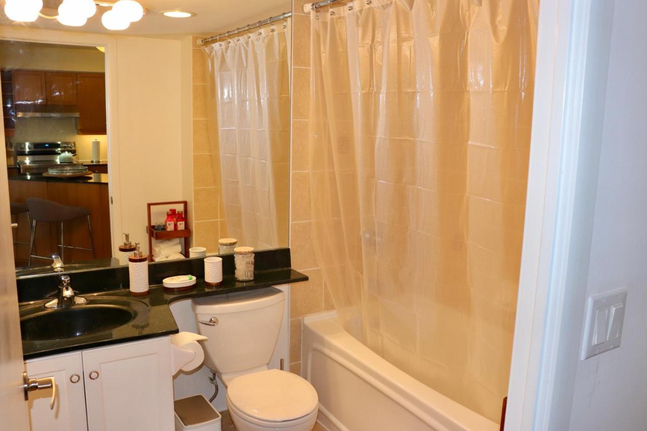 Apartment/2Bedrooms/2 Full Bathrooms/Free parking Toronto Buitenkant foto