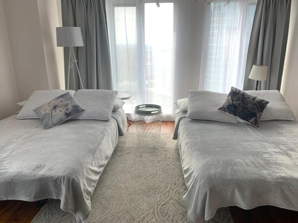Apartment/2Bedrooms/2 Full Bathrooms/Free parking Toronto Buitenkant foto