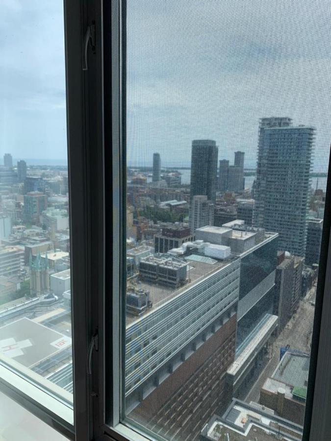 Apartment/2Bedrooms/2 Full Bathrooms/Free parking Toronto Buitenkant foto