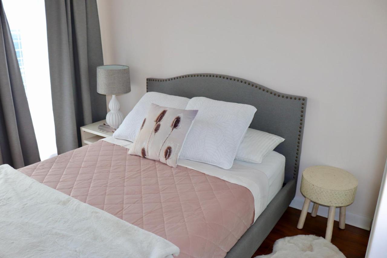 Apartment/2Bedrooms/2 Full Bathrooms/Free parking Toronto Buitenkant foto