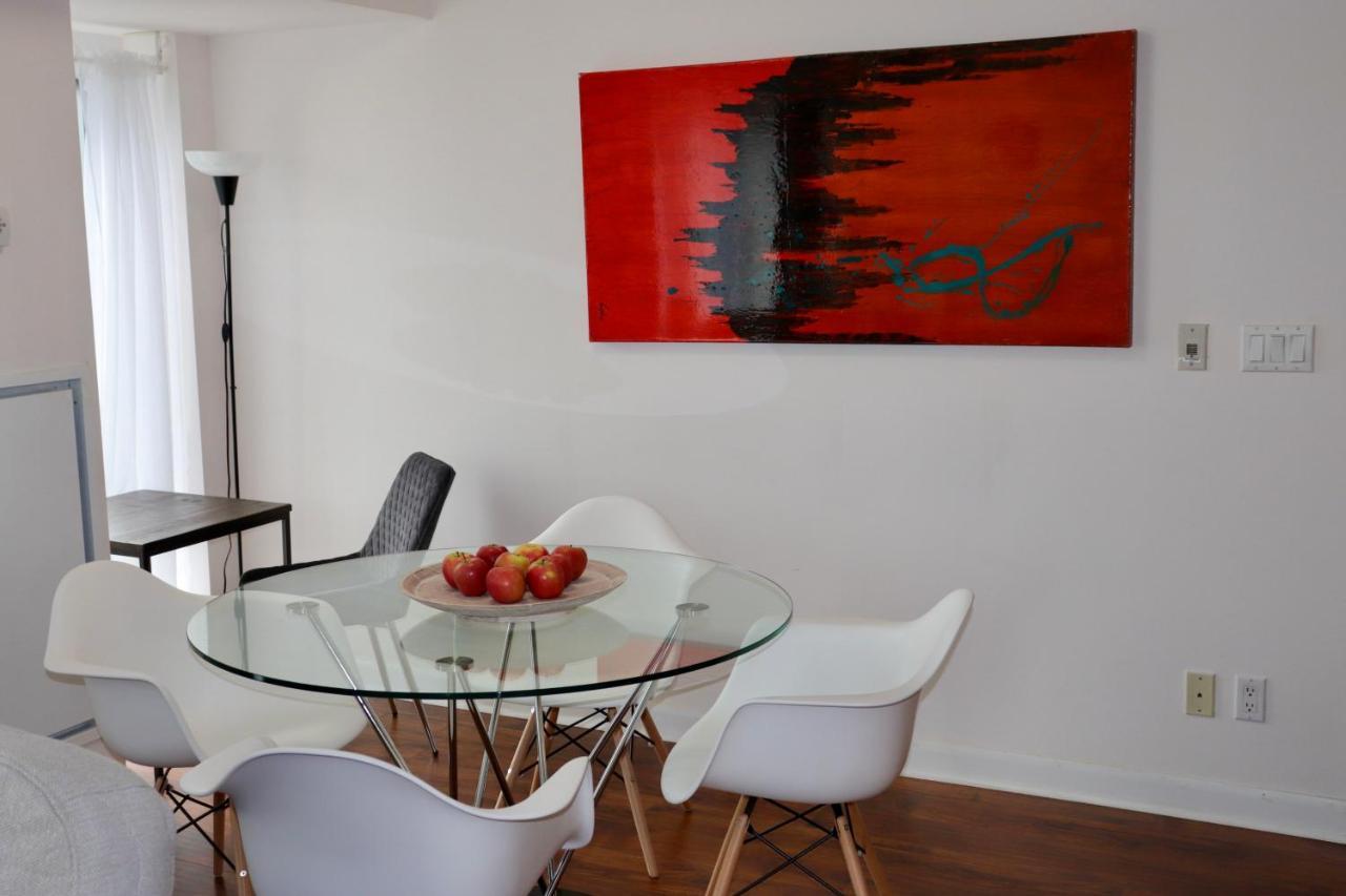 Apartment/2Bedrooms/2 Full Bathrooms/Free parking Toronto Buitenkant foto